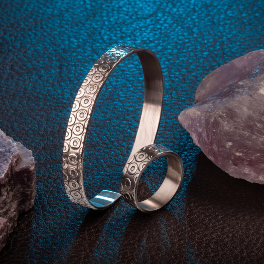 925 Silver Men's Bracelet With A Circular Pattern