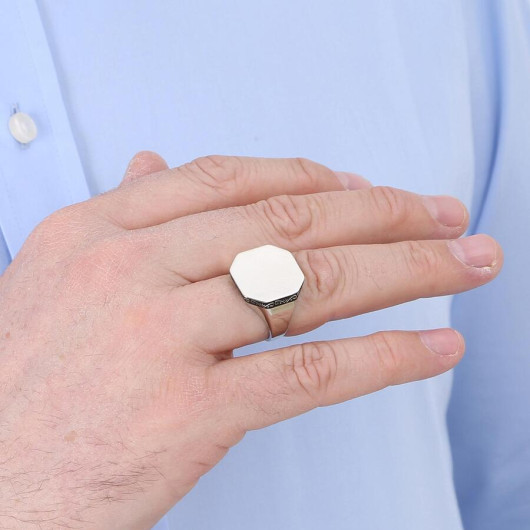 Men's Ring With A Simple Octagonal Silver Design With An Engraved Linear Design