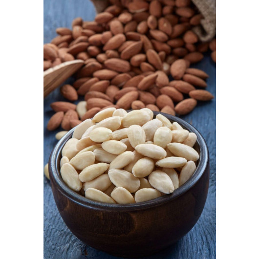 Almond Kernels Peeled 1 Kg