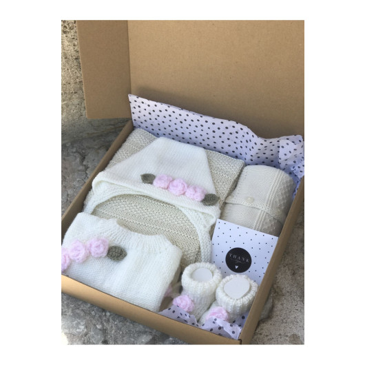 Newborn Baby Gift Box Hand Knitted Sweater 0 12 Months