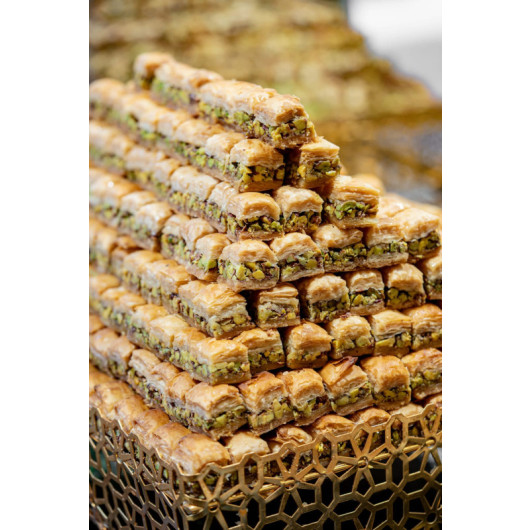 Shami Baklava With Pistachios 1 Kg