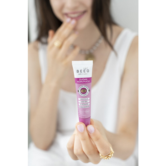 Apicare Propolis Black Elderberry Lip Balm