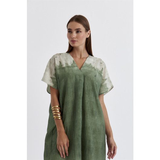 فستان نسائي طويل منقوش بنمط باتيك لون أخضر
