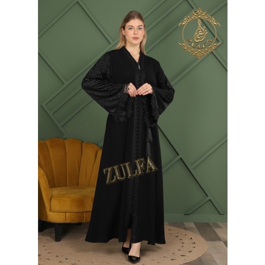 Black Silk Abaya With A Wonderful Design, Zulfa