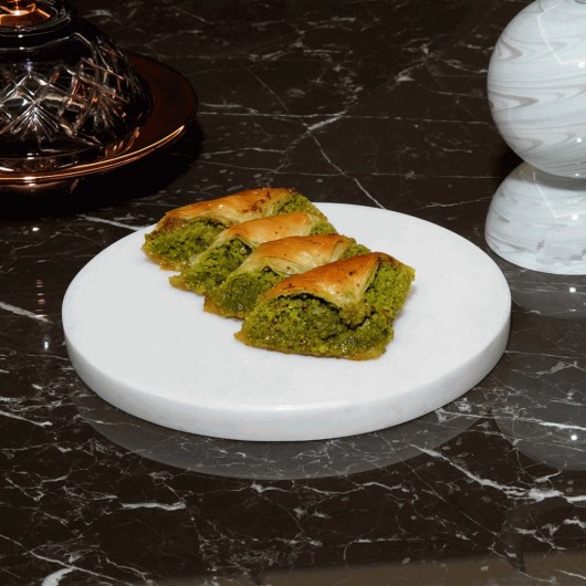 Turkish Baklava With Pistachios In Triangles Shape 1 Kg