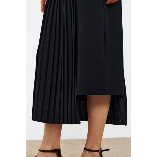Pleated Midi Length Black Women's Skirt