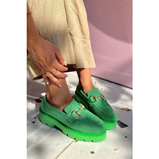 حذاء لوفر نسائي شامواه بإبزيم رفيع لون اخضر Agnes
