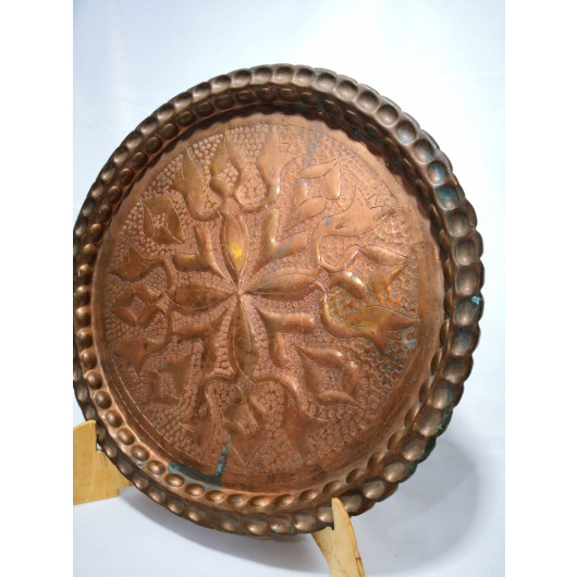 Tray / Copper Plate With Prominent Engravings And Decorations From Ancient Heritage / Copper Antiques