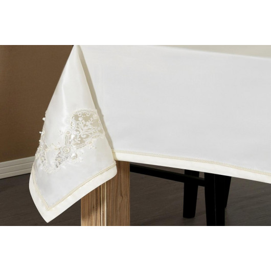 A Luxurious White Tablecloth Adorned With Lace, Measuring 170X230 Cm