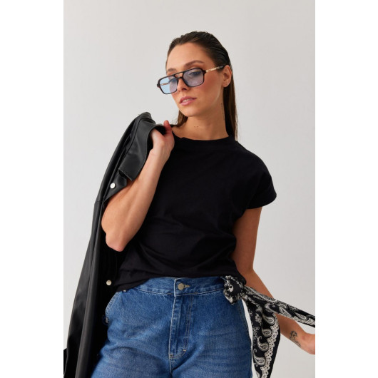 Women's Plain Black High Collar Basic Knitted T-Shirt