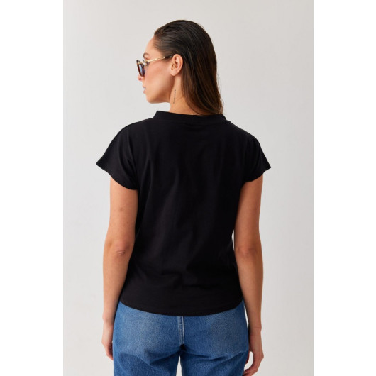 Women's Plain Black High Collar Basic Knitted T-Shirt