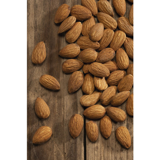 Raw Almond Inside Locked Package 1 Kg