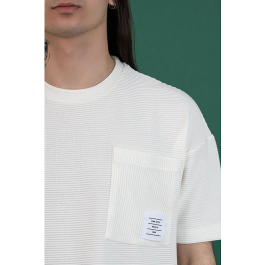 Oversized Men's T-Shirt With Striped Pockets