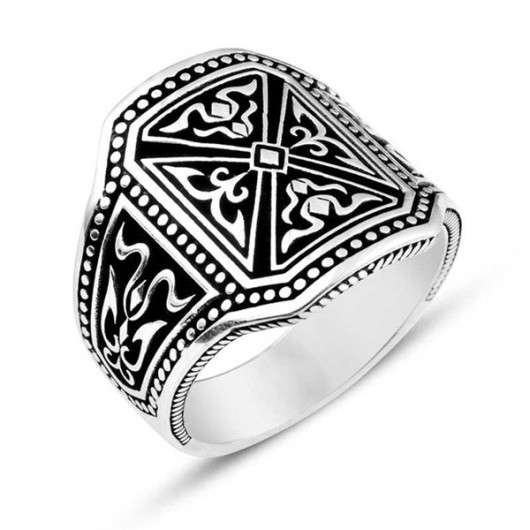 ​Patterned Men's Silver Ring