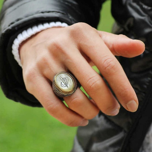 Pb Eli Vav Men's Silver Ring With Mother-Of-Pearl Stone