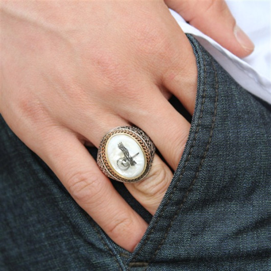 Mother Of Pearl On Tuğra Men's Silver Ring