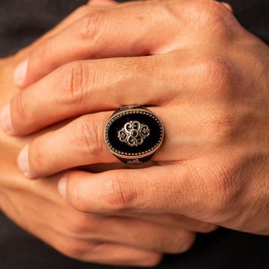 Aesthetic Black Onyx Stone Inlaid Silver Men's Ring