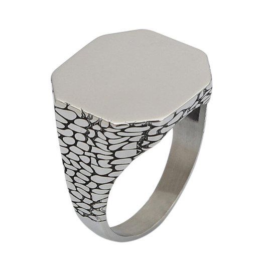 Silver Octagonal Simple Design Men's Ring Patterned Model
