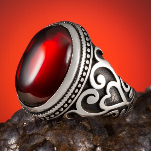 خاتم فضة بحجر الزركون الأحمر منقوش على شكل قلب للرجال