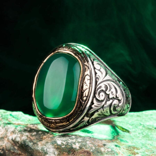 Green Agate Stone Pen Embroidered Patterned Sterling Silver Men's Ring