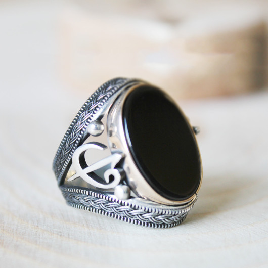 Elif Vav Embroidered Black Onyx Stone Silver Suveyda Ring