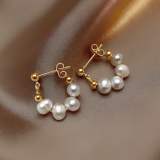 Gold Plated Women Pearl Earring On Metal Alloy