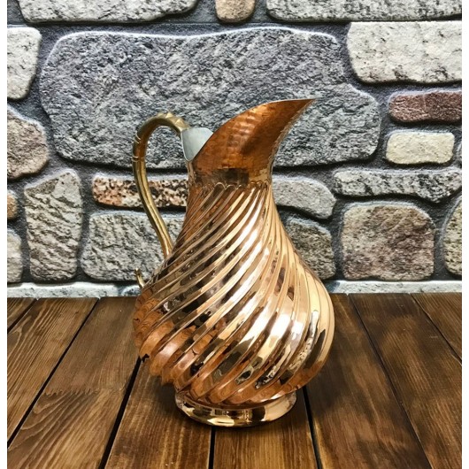 Çeşm-I Bulbul Copper Jug