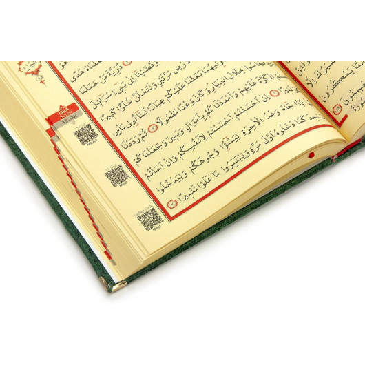 Gift Velvet Covered Medium Size Quran Green