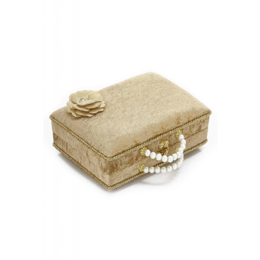 مجموعة هدية رائعة من قرآن كريم وحقيبة مخملية على شكل صندوق باللون الذهبي
