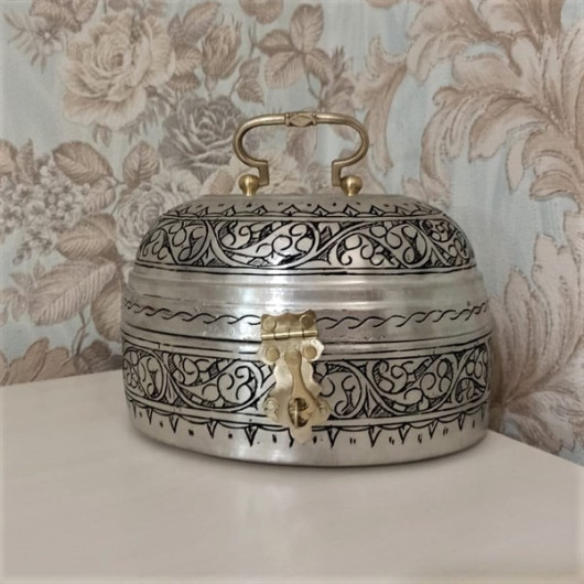 Pewter Antiqued Traditional Copper Soap Dish
