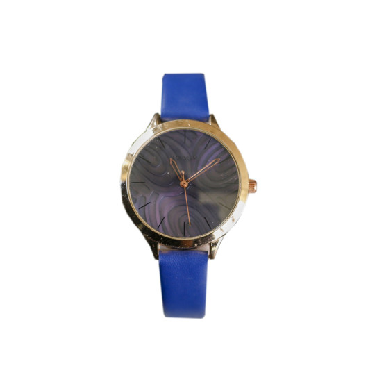 ساعة يد نسائية لون ازرق