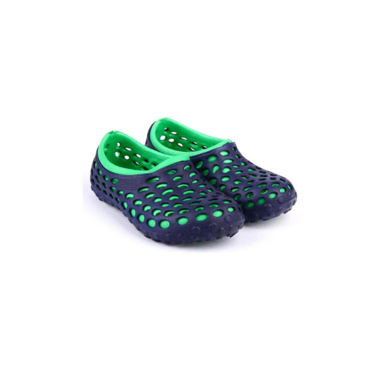 حذاء بحر نسائي لون كحلي وأخضر