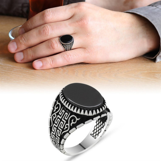 925 Sterling Silver Labyrinth Pattern Oval Black Onyx Stone Men's Ring