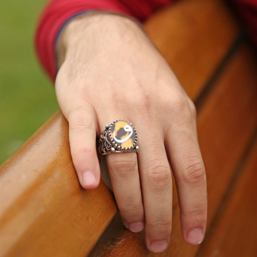 خاتم من الفضة عيار 925 مصنوع يدويًا مزين بصدفة سلحفا مرصعة بالصدف بكتابة "و"