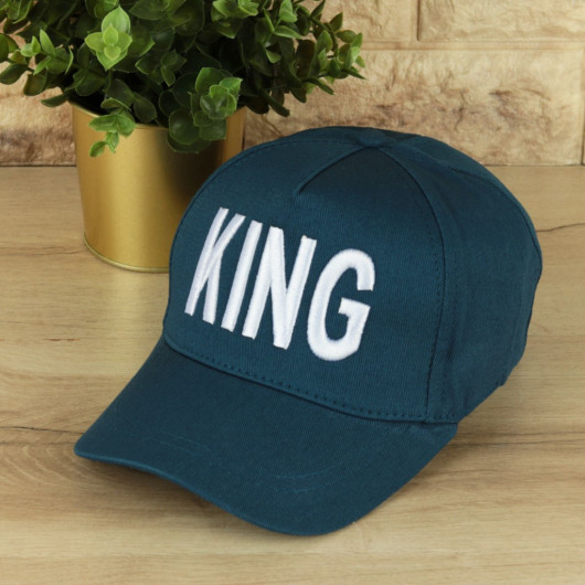 قبعة رجالية بلون ازرق موديل بكتابة King بلون ابيض
