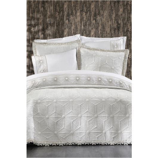 Blenda Luxury Embroidered 9-Piece Bed Set, Cream Color