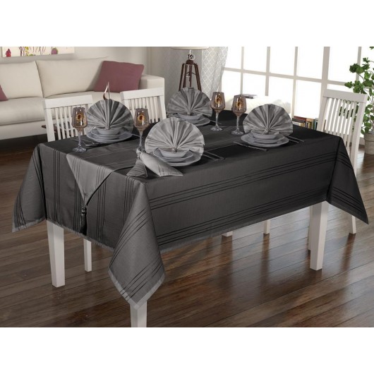 طقم مفرش/غطاء الطاولة من 26 قطعة لون أسود