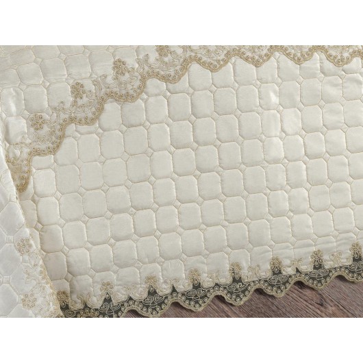Adelita Cream Quilted Bedspread