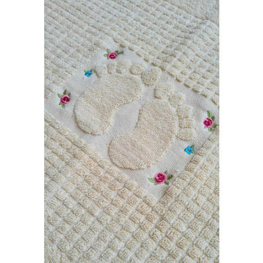 Güldestan Embroidered Foot Towel Cream