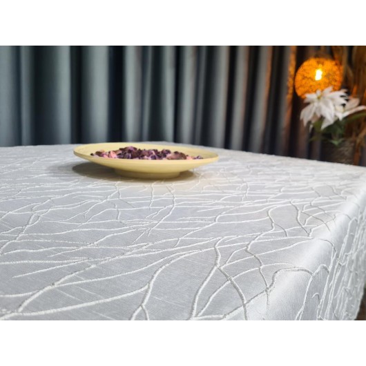 Vein Rectangle Table Cloth Cream 145X220Cm