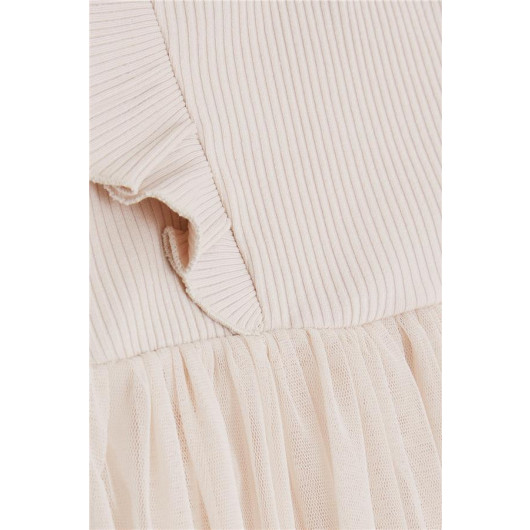 فستان للبنات حديثات الولادة مزين بالتول ومكشكش لون بيج (9 اشهر -3 سنوات)