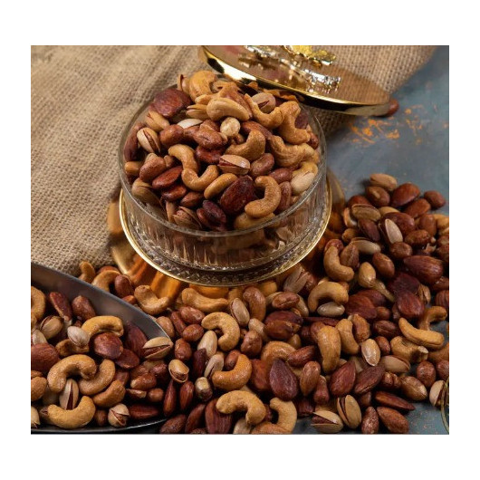 Medium Mixed Nuts (Roasted And Salty) From The Luxurious Carkar Roasters, 1 Kg