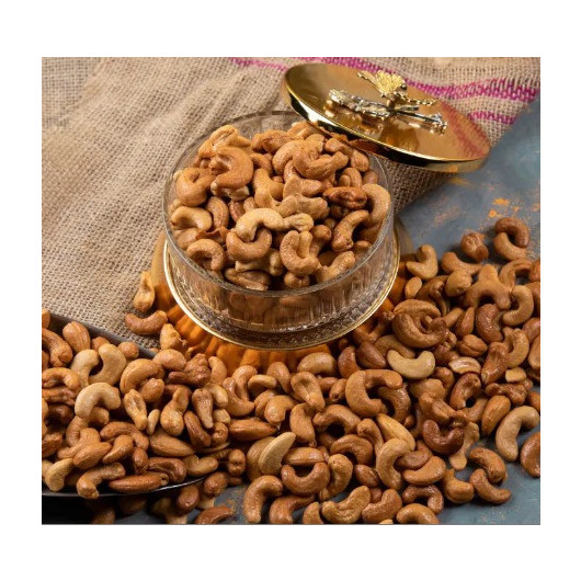 Plain Cashews Without Roasting And Not Salty, Carkar Delicious Roasters 1 Kilo