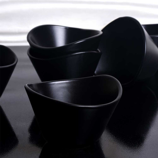 Black Containers For Snacks And Nuts