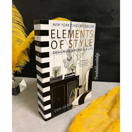 صندوق كتاب بنمط بكتابة "Elements Of Style"