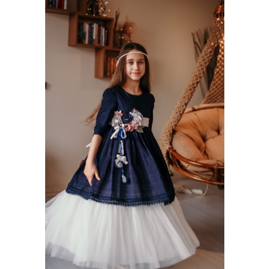 Cotton Embroidered And Tulle Detailed Long Elegant Dress With Veil