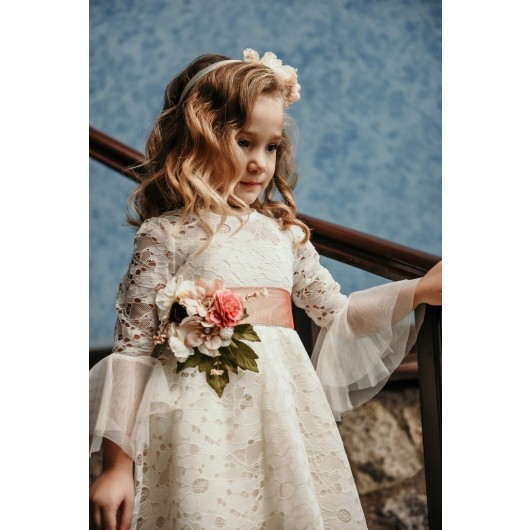 All Lace, Elegant Dress With Crown Accessory