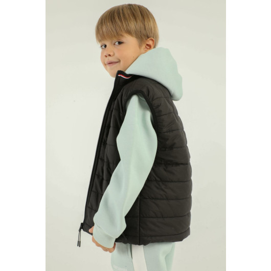 Stand Collar Zipper Detailed Boy Vest