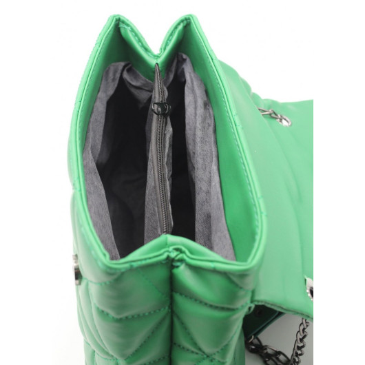 حقيبة كتف وكروس نسائية بنمط كابيتونيه وبسلسلة لون أخضر
