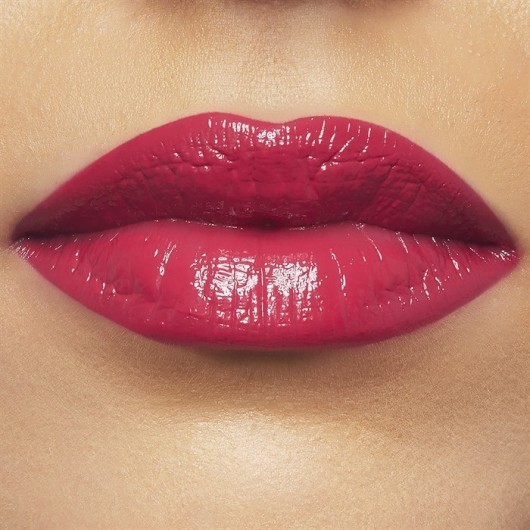 Fuchsia Lipstick, No 379, Is Suitable For All Skin Tones